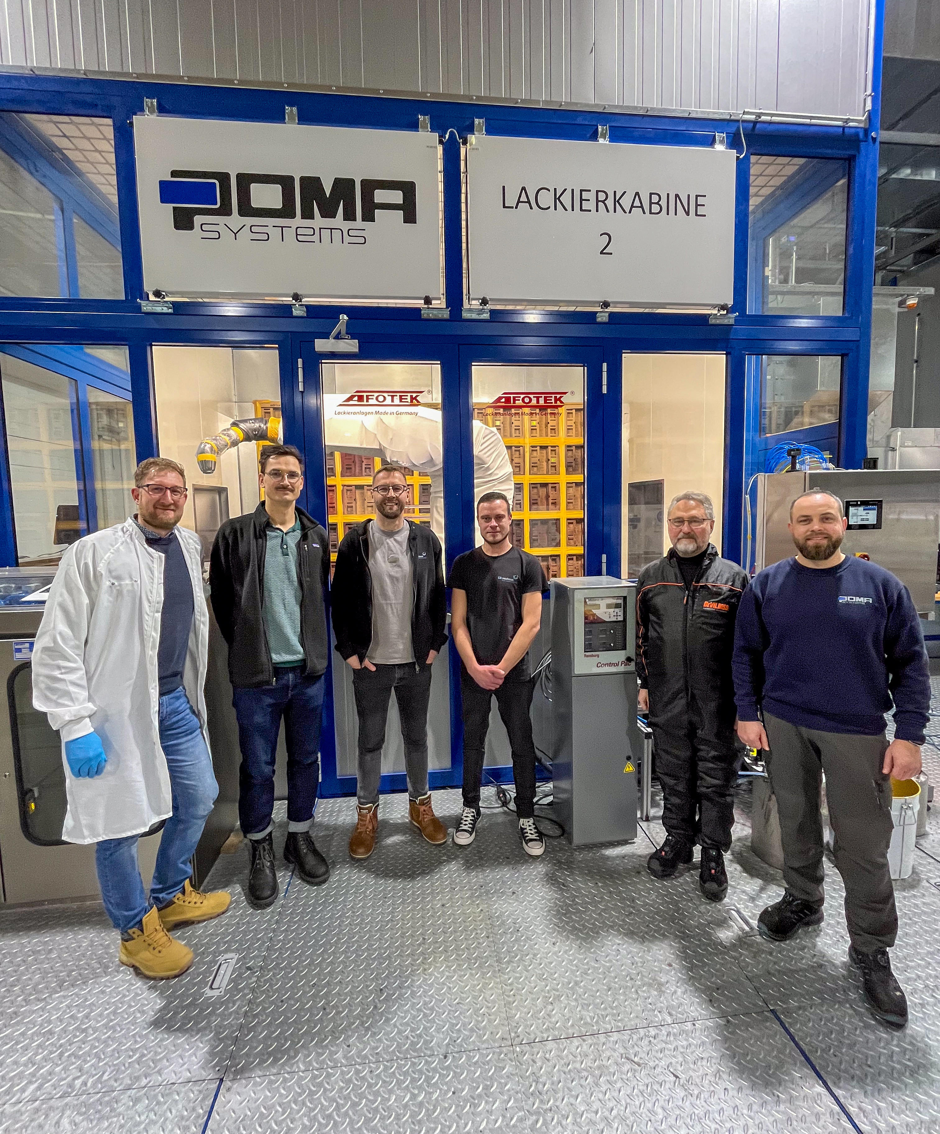 Gruppenfoto GBneuhaus und Firma Binks im Technikum